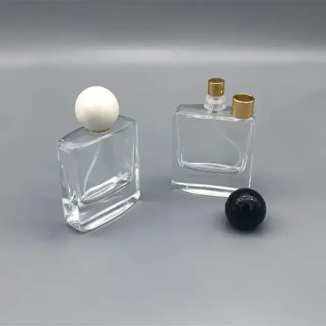 Square Glass Perfume Spray Bottles view 2