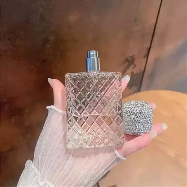 Diamond-Shaped Glass Perfume Spray Bottles view 2