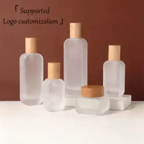 Square Glass Sample Spray Bottles view 1