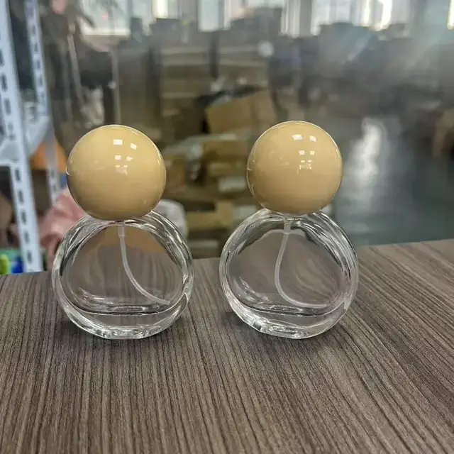Glass Perfume Spray Bottles view 2