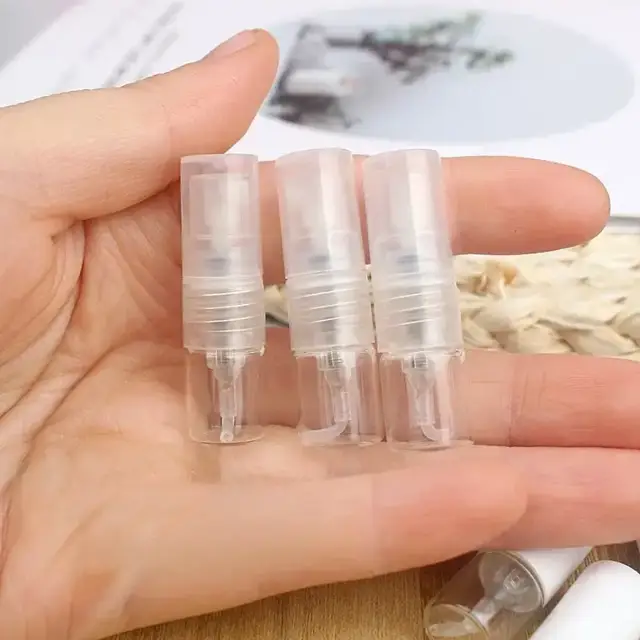 Glass Sample Spray Bottles view 3