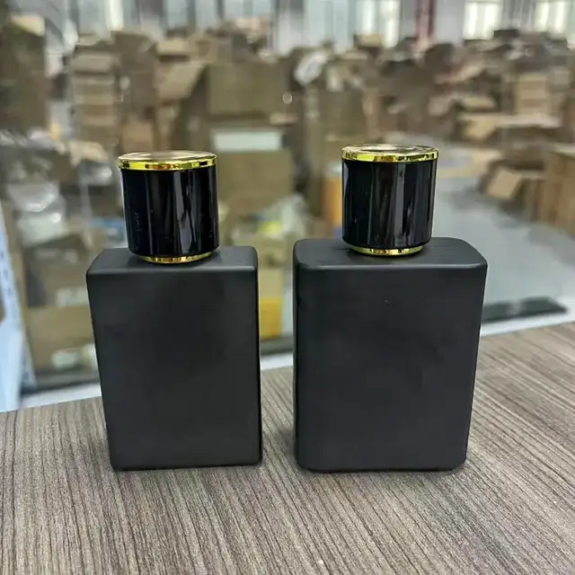 Square Glass Perfume Spray Bottles view 2
