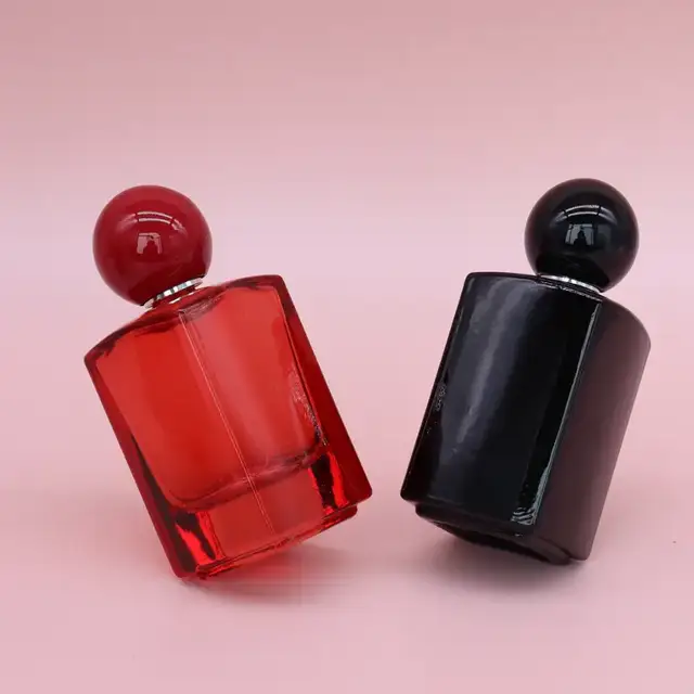 Square empty perfume spray bottles view 2