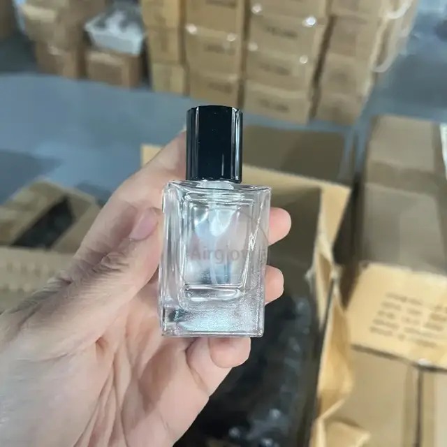 Square Glass Perfume Spray Bottles view 2