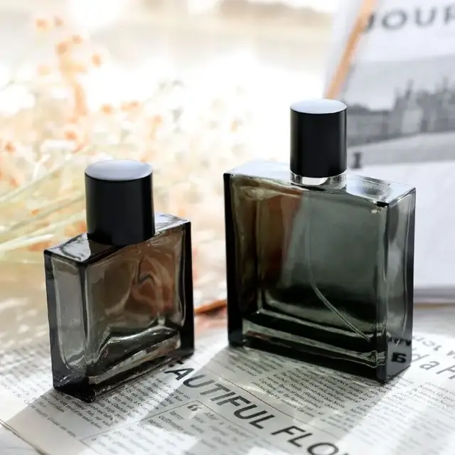 Square Glass Perfume Spray Bottles view 2