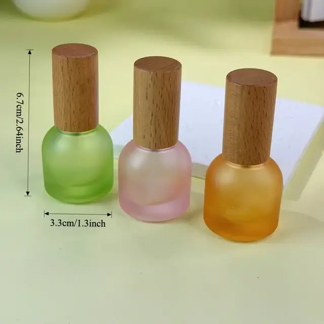 Glass Sample Spray Bottles view 6