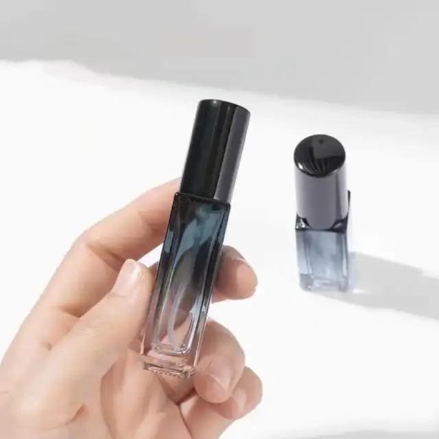 Gradient Sample Spray Bottles view 2