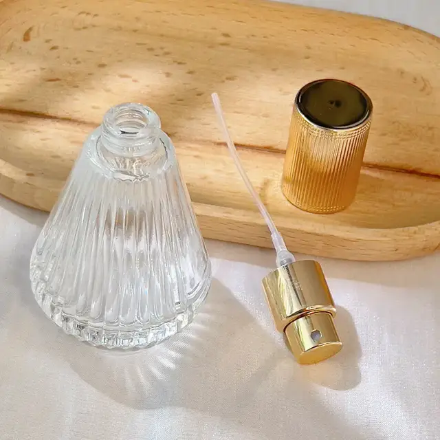 Glass Sample Spray Bottles view 5