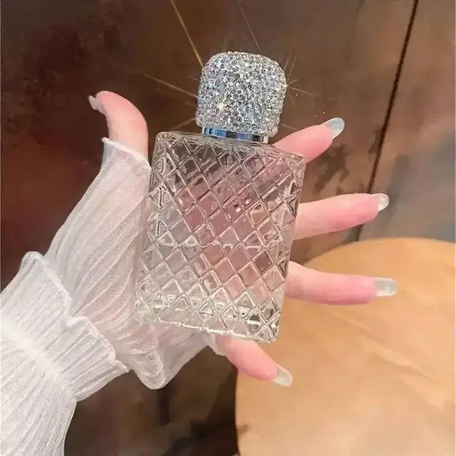 Diamond-Shaped Glass Perfume Spray Bottles