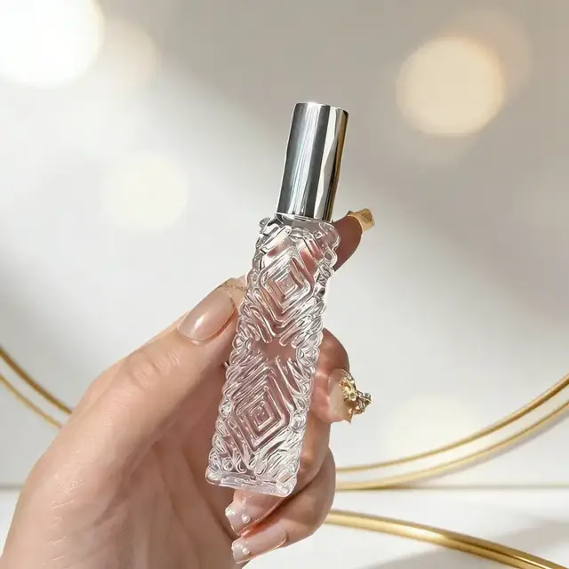 Glass Sample Spray Bottles view 2