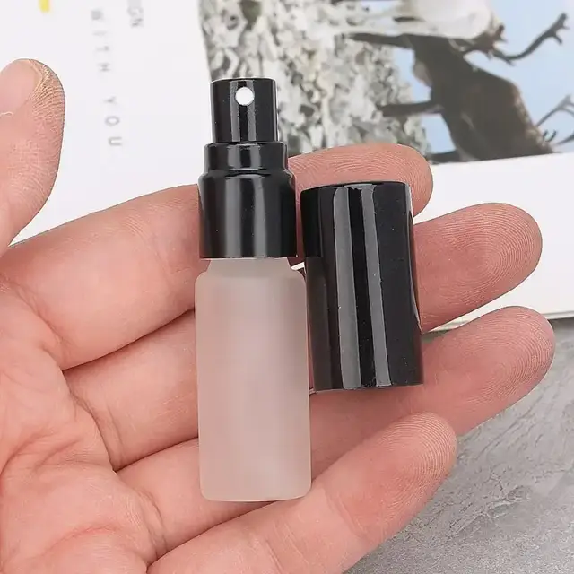 Square Glass Perfume Spray Bottles view 2